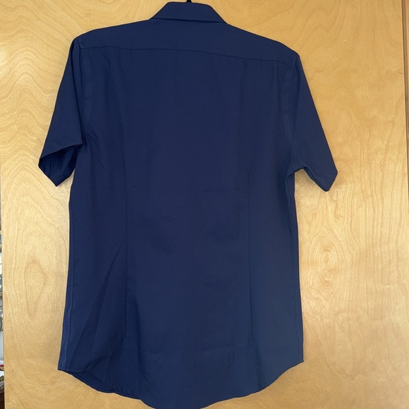 Express men’s Wrinkle-Resistant Everyday Performance Dress Shirt - Picture 5 of 5